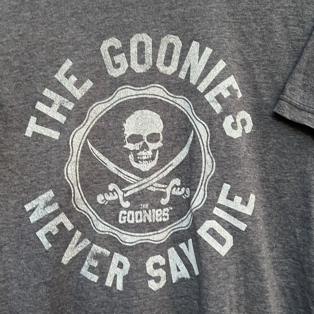 The Goonies mens gray&white short sleeve tee - Picture 2 of 4